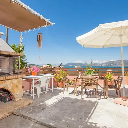 Ξενοδοχείο με διαμερίσματα Tasoula's Vista 3*